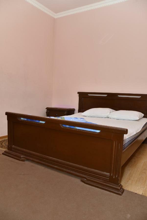 Zvartnots Ojakh Hotell Jerevan Exteriör bild