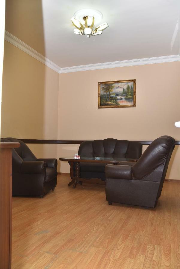 Zvartnots Ojakh Hotell Jerevan Exteriör bild